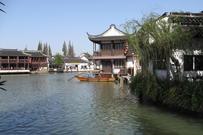 Zhujiajiao Water Village & Seven Treasure Town Day Tour from Shanghai - Guide quality can change the whole feel