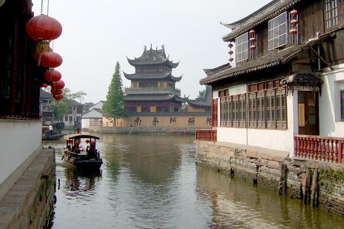 Zhujiajiao Water Village & Seven Treasure Town Day Tour from Shanghai - Should you do this tour or save your energy for one water town?